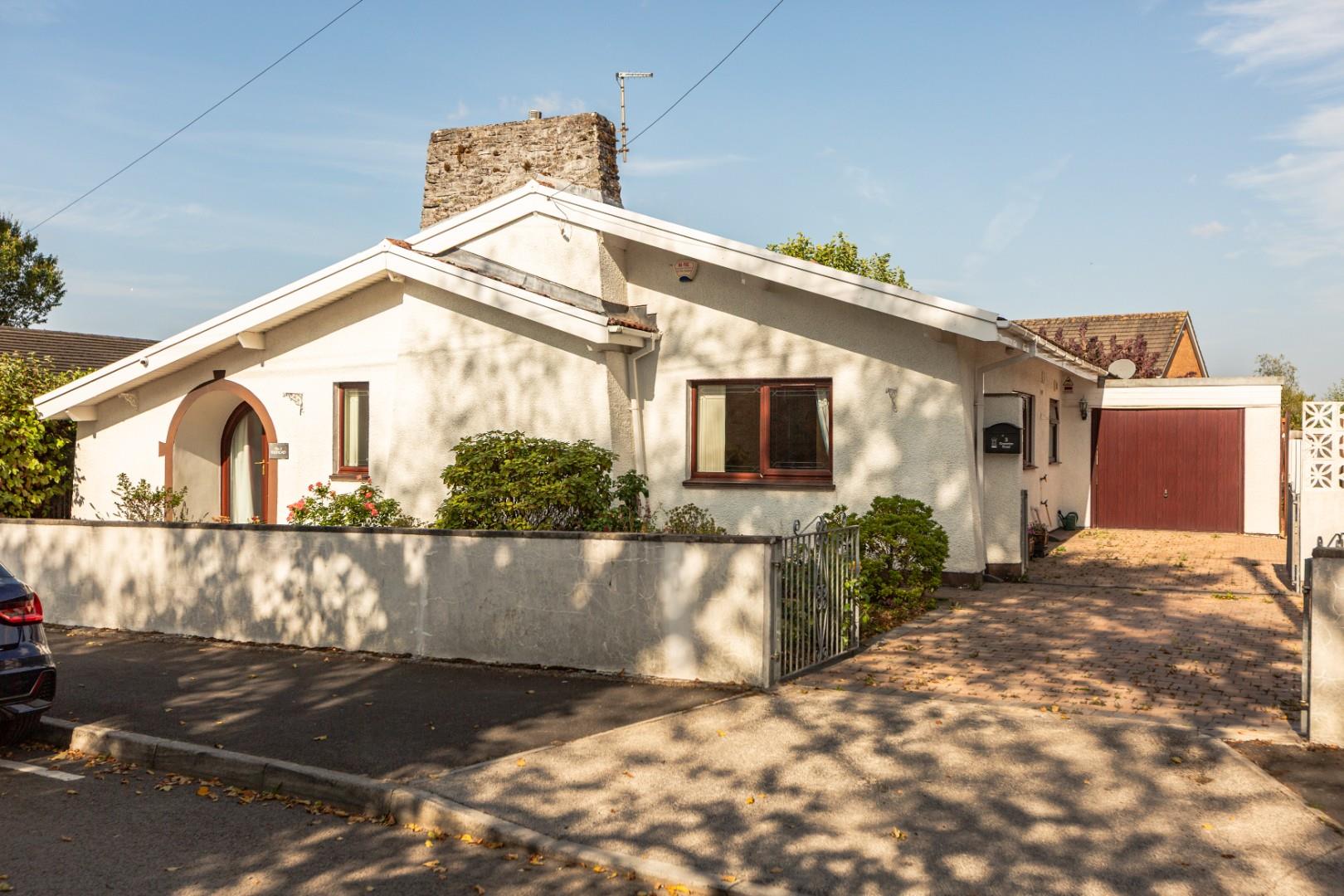 Gowerton Road, Three Crosses, Swansea, SA4 3PY